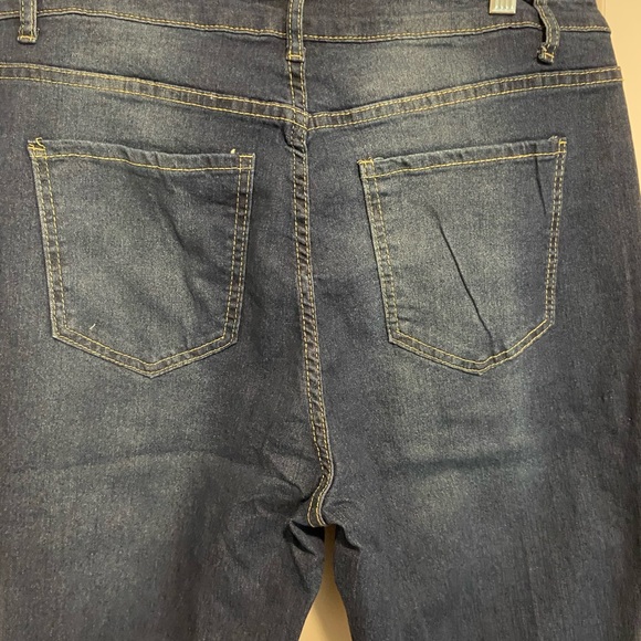 Ripped crop jeans - Picture 5 of 6